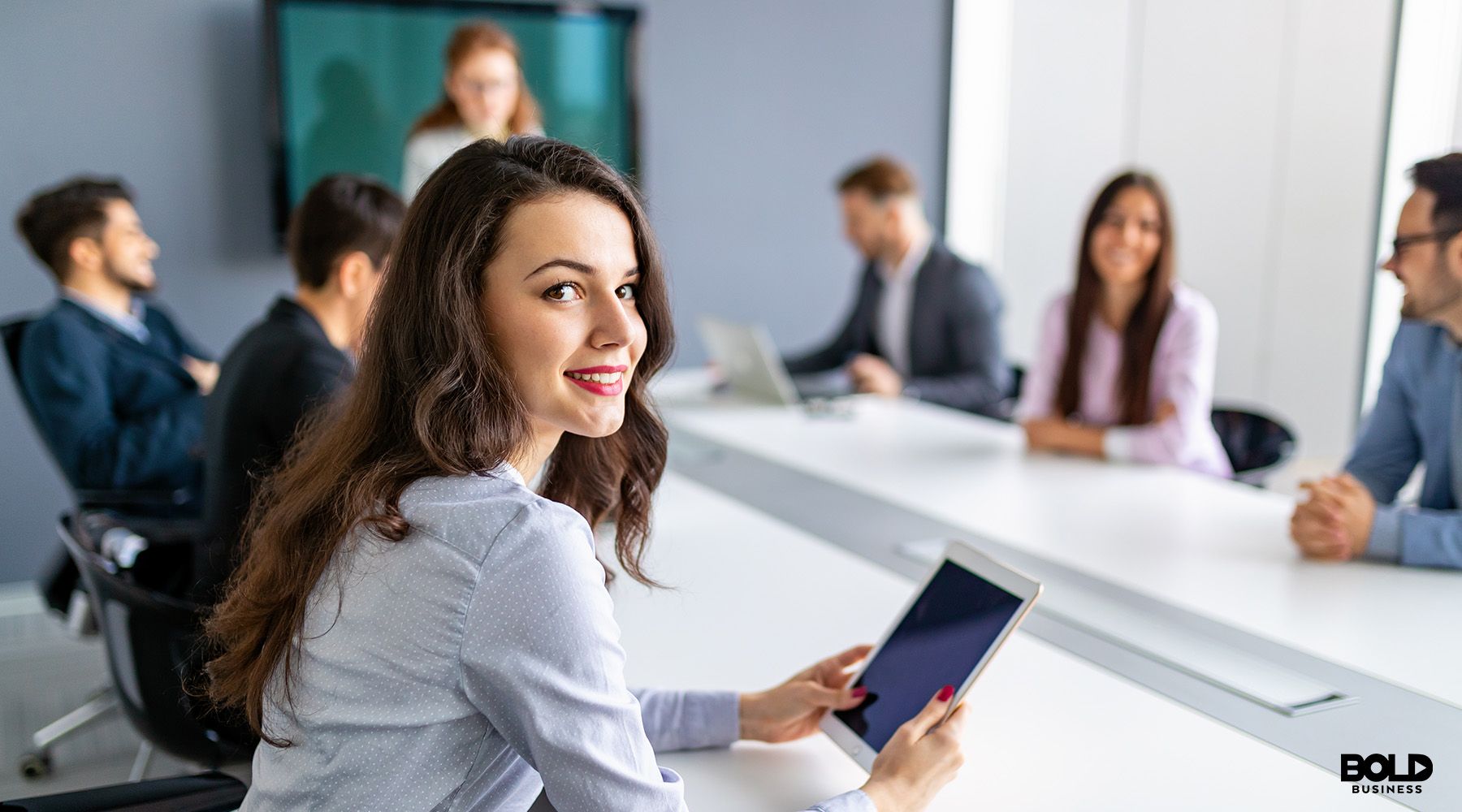 some people working in the office pretending they're happy