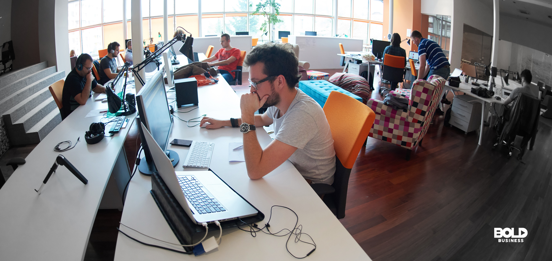 Is the Startup Bubble Beginning to Lose Air? — Early Signs of Changing Investment Behaviors