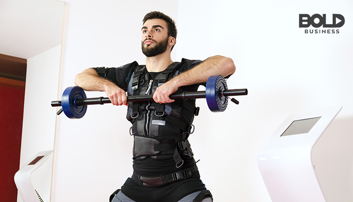A dude doing electrical stimulation exercise training